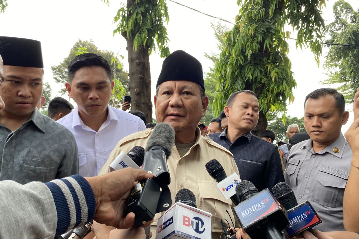 Prabowo enggan beri keterangan soal pertemuan dengan Jokowi Rabu malam