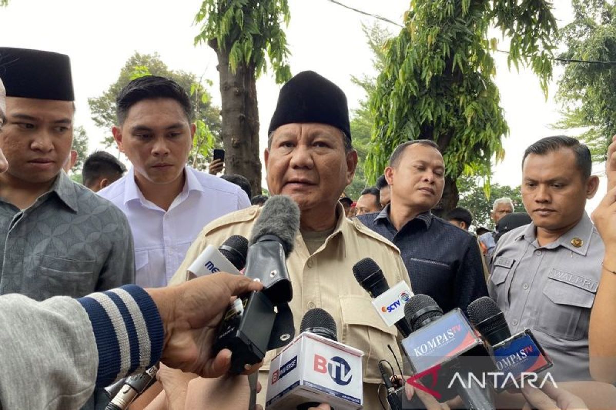 Prabowo enggan beri keterangan soal pertemuan dengan Jokowi Rabu malam