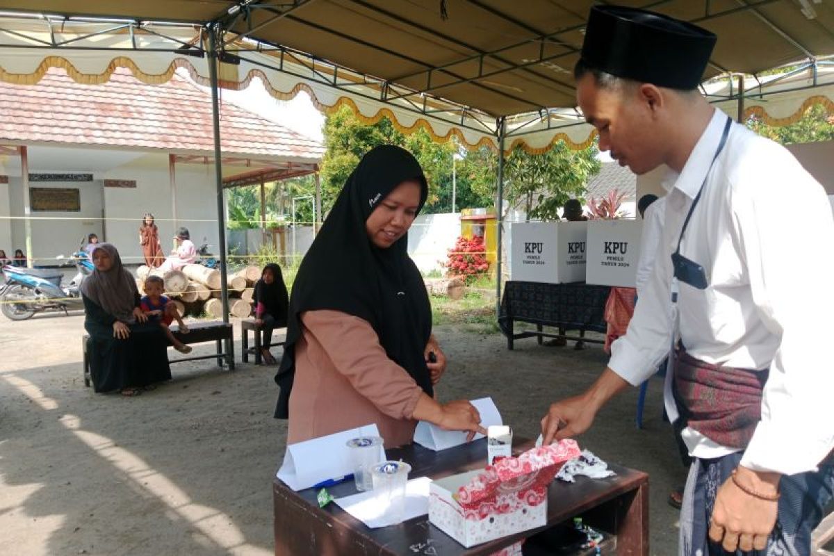 Ratusan pasien di RSUD Praya Lombok Tengah tidak bisa mencoblos