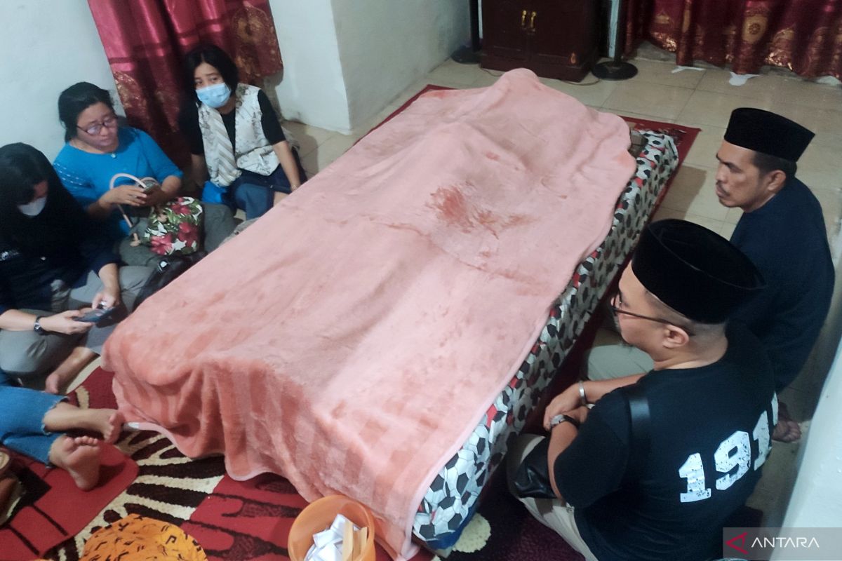 Diduga kelelahan, dua anggota KPPS di Makassar meninggal