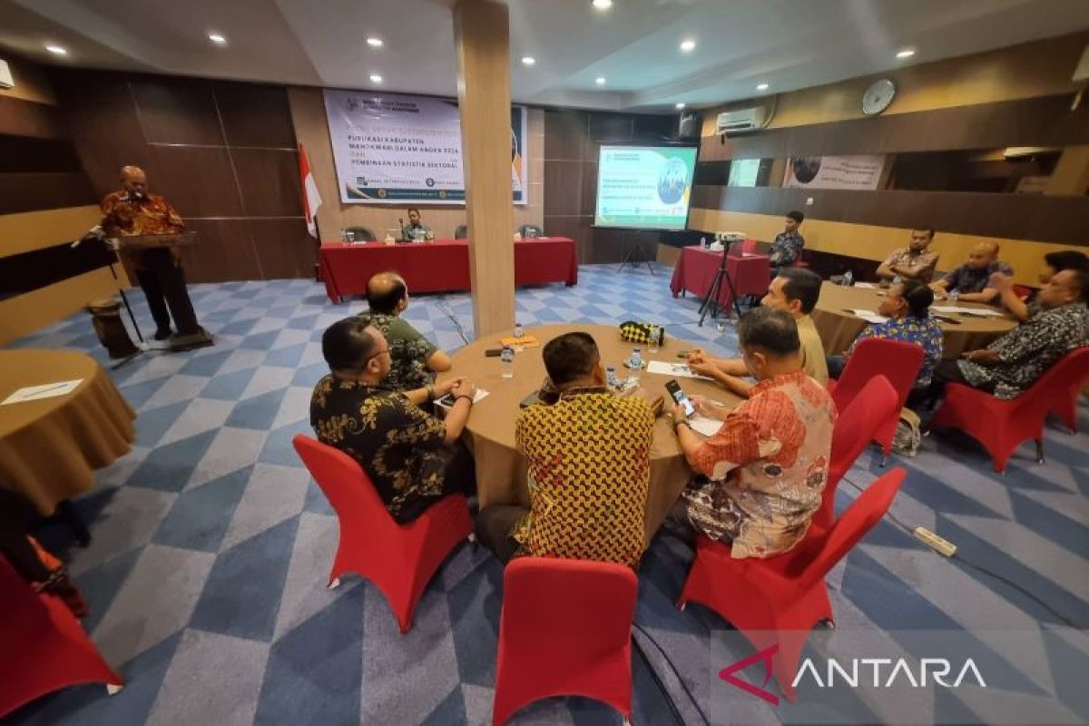 BPS Manokwari verifikasi data sektoral pembuatan 'Manokwari Dalam Angka'