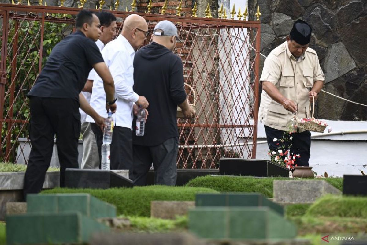 Prabowo dirawat setelah deklarasi kemenangan di Istora Senayan hoaks!