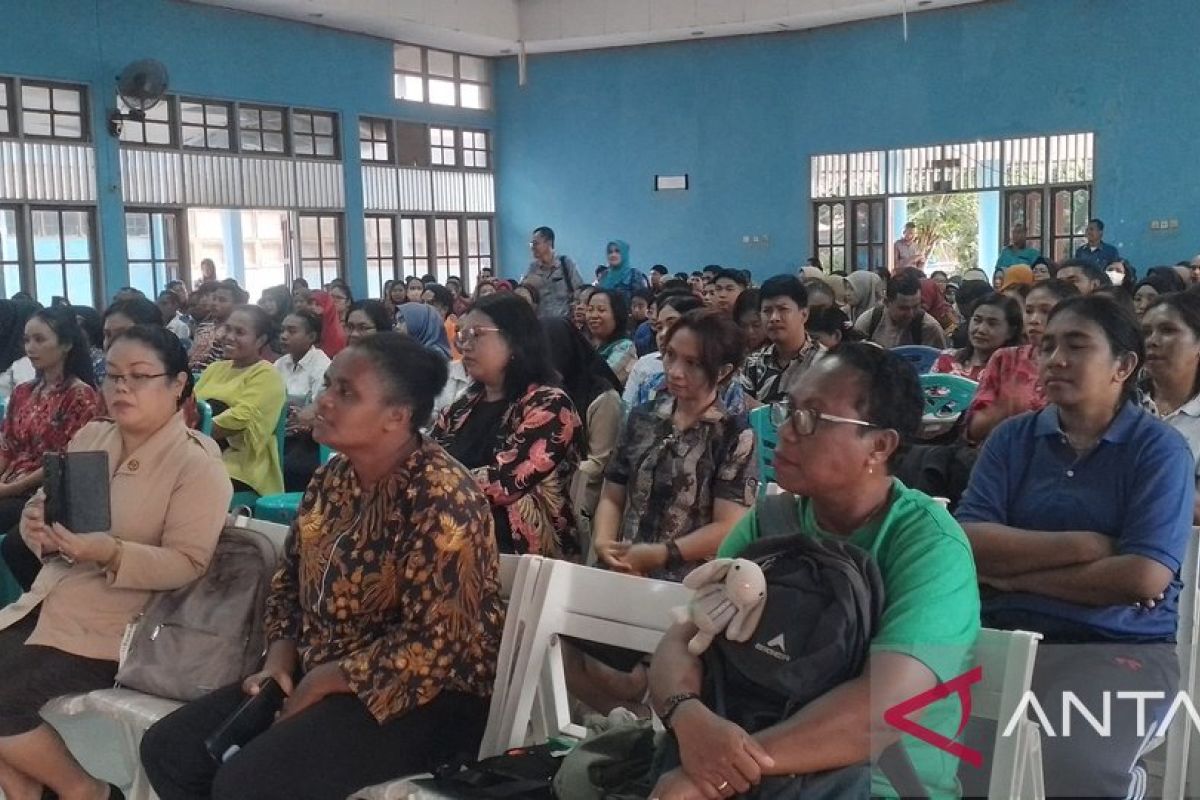 Pemkab Jayapura perpanjang kontrak 362 guru