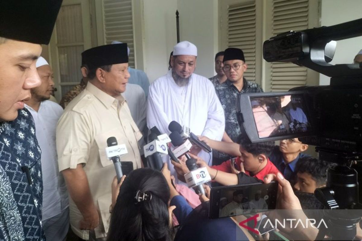 Prabowo minta restu Habib Ali Kwitang agar bisa bertugas untuk rakyat