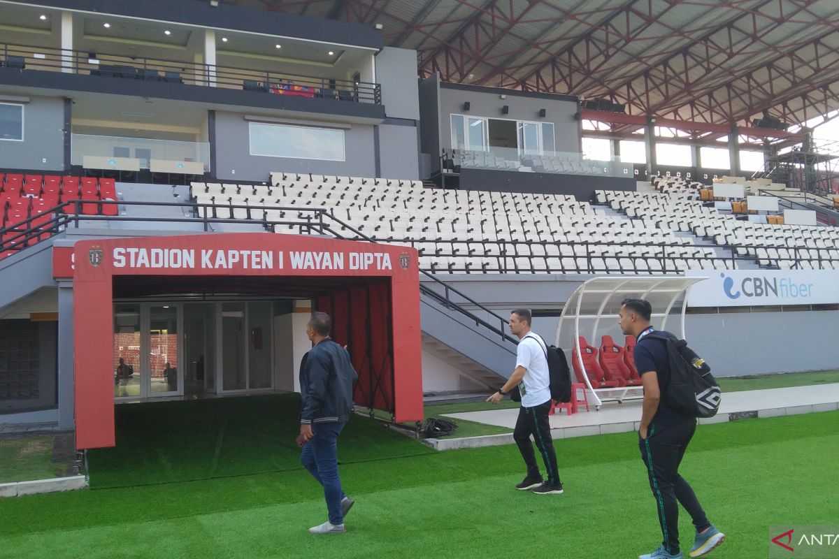 Pelatih Bali United minta klub lain jaga kualitas Stadion Dipta