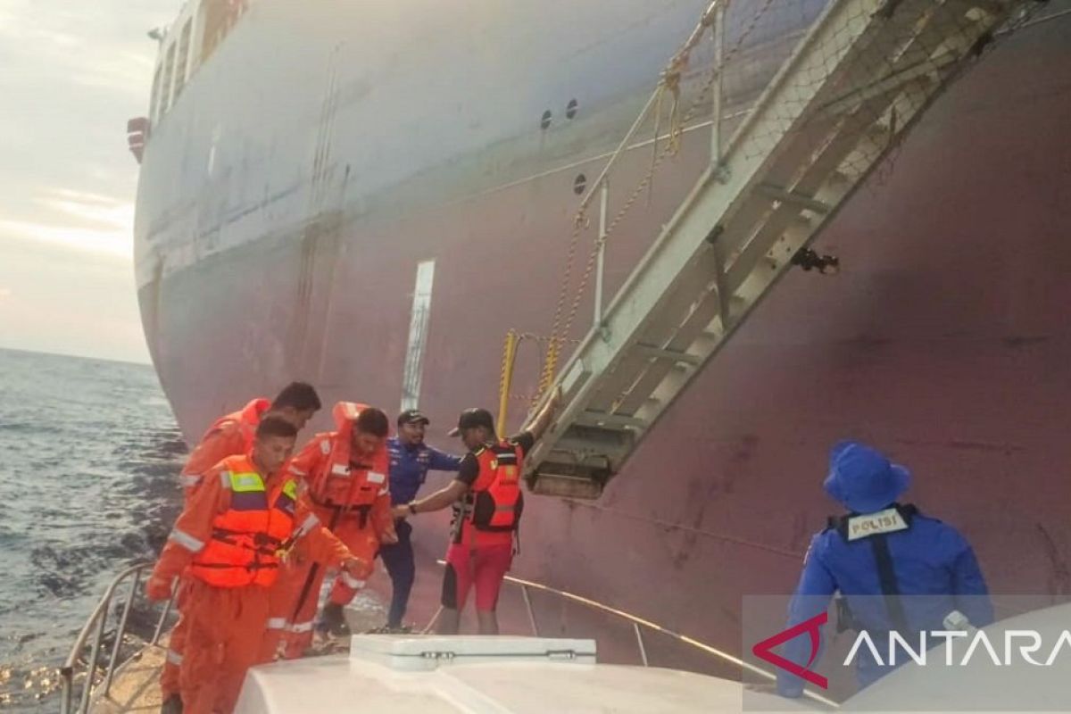 Tim SAR Ambon selamatkan 18 ABK MT Koan tenggelam di Laut Arafura