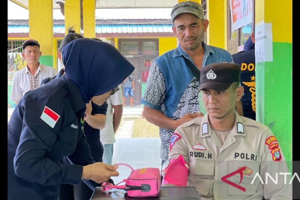 Polda Kaltara Pemeriksaan kesehatan Keliling Untuk Personel Pengamanan di TPS