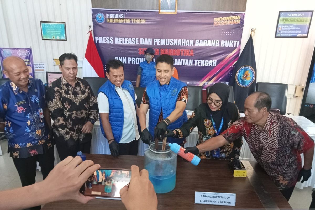 BNNP Kalteng tangkap IRT pemilik 100 gram lebih sabu