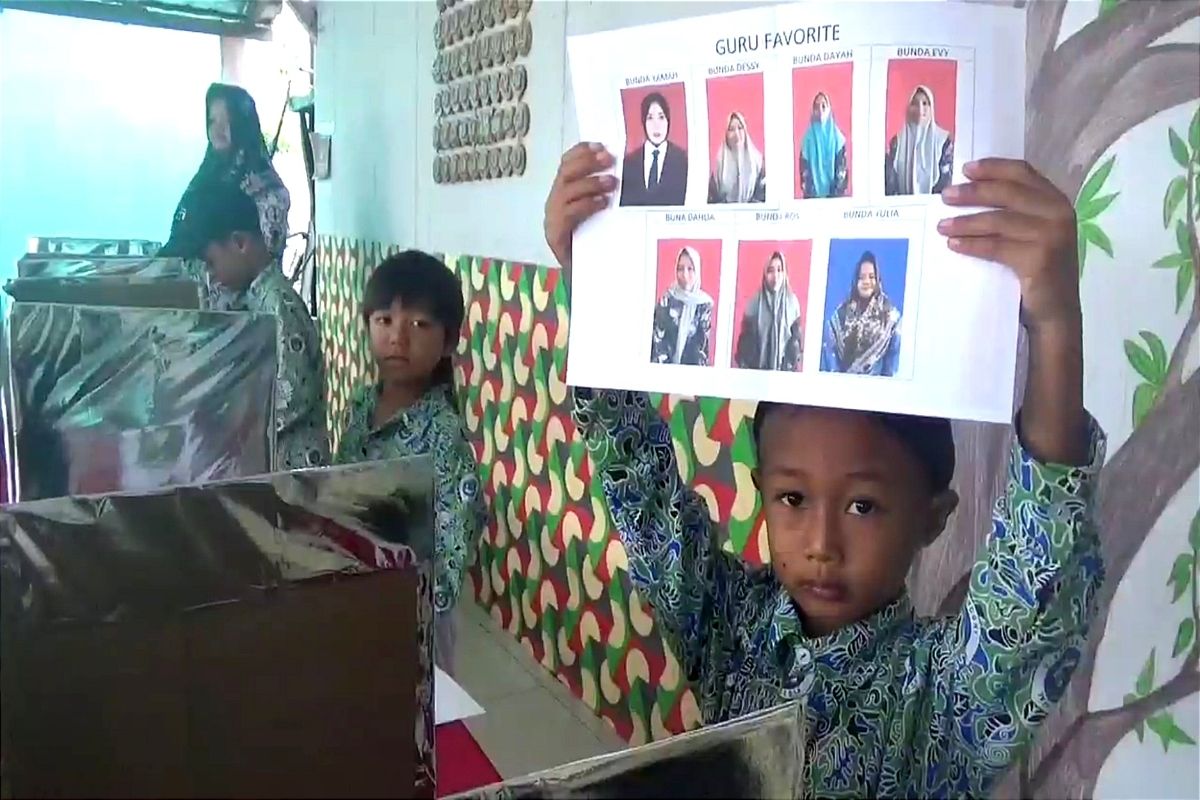 Anak-anak RA di Kotim dikenalkan nilai demokrasi sejak dini