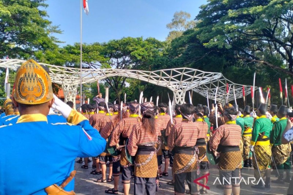 Mangkunegara X inspektur upacara HUT Kota Surakarta