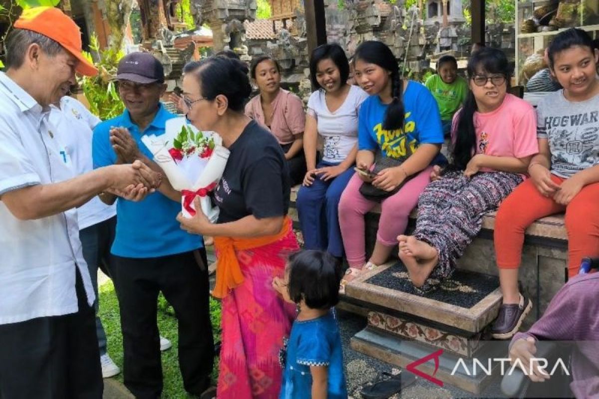 Puluhan anak disabilitas di Gianyar dapat bantuan gedung perawatan