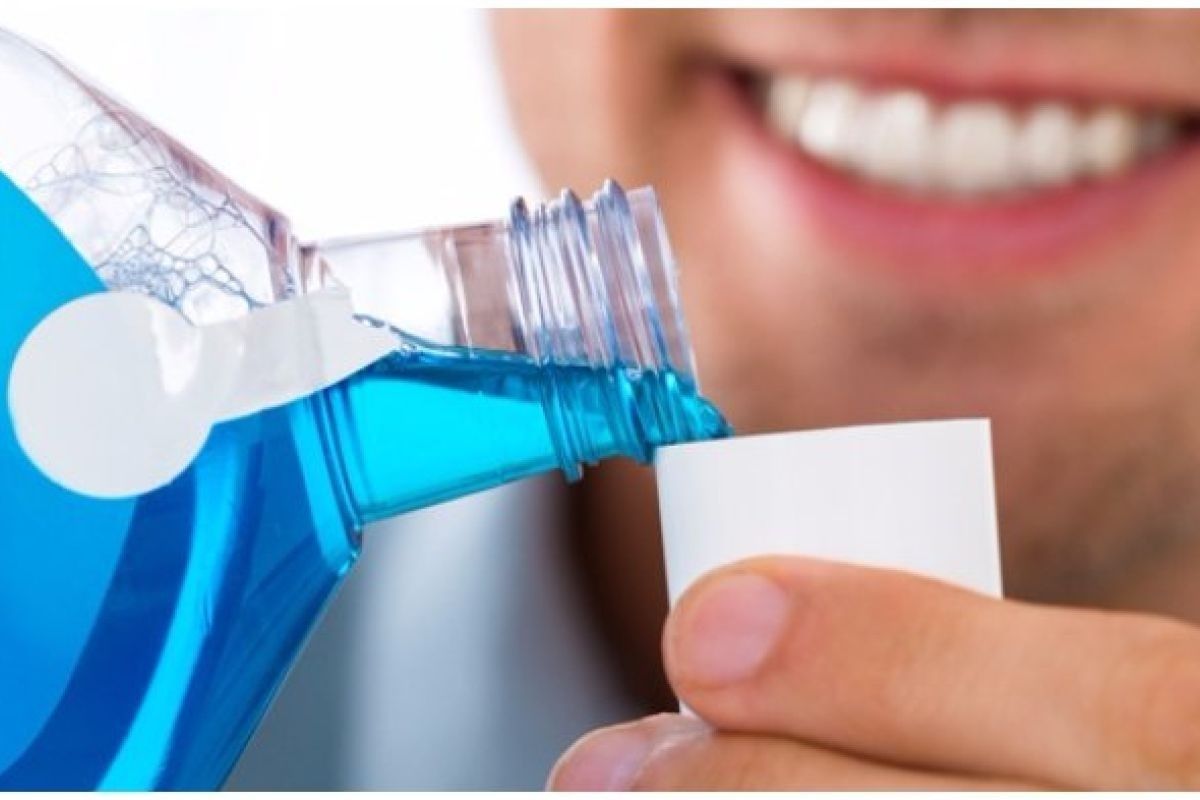Sering berkumur dengan antiseptik bisa sebabkan mulut mudah kering
