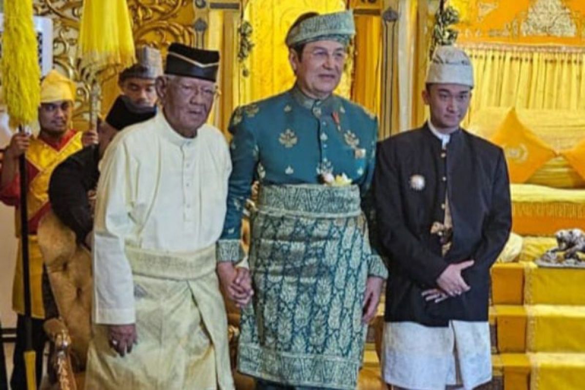 Sultan Deli beri gelar Datuk Seri Duta Peduka Raja pada Rahmat Shah