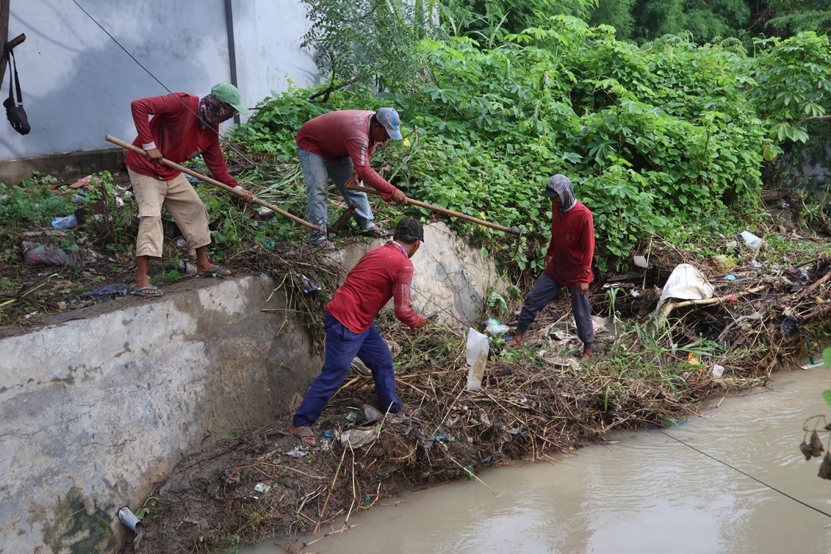 Pemkot Surabaya upayakan tiga lokasi bebas banjir tahun ini