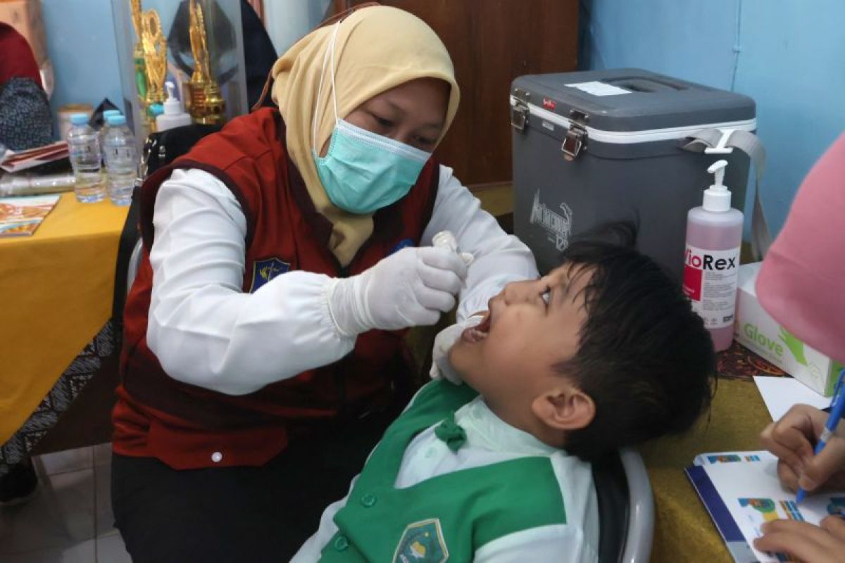 Dinkes Surabaya sasar sekolah dan balai RW percepat Sub PIN Polio kedua