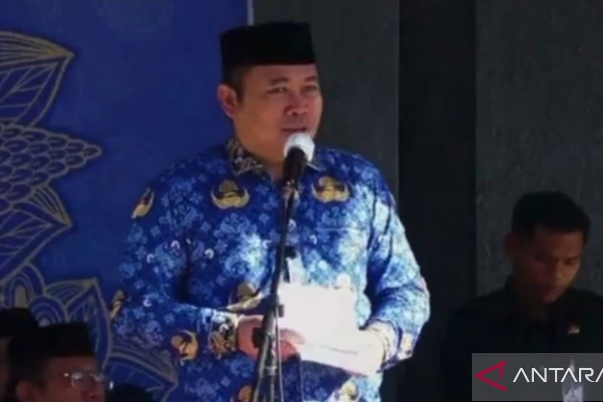 Penjabat Gubernur Gorontalo roboh ketika pimpin apel