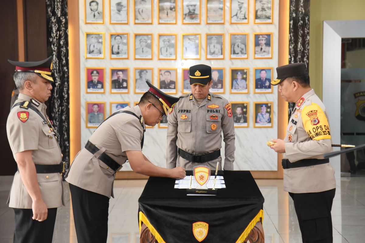 Kapolda Maluku lakukan sertijab Kapolres Pulau Buru