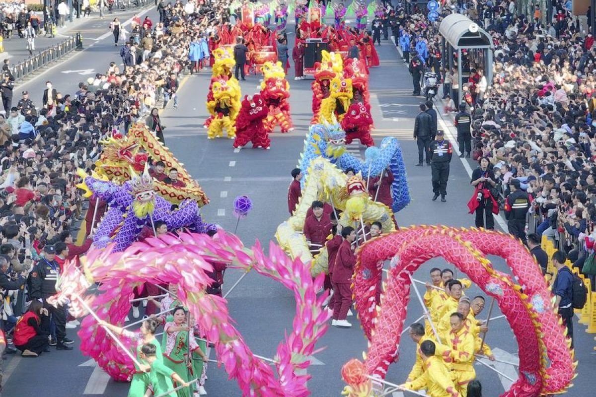 Transaksi daring di China melonjak selama liburan Festival Musim Semi