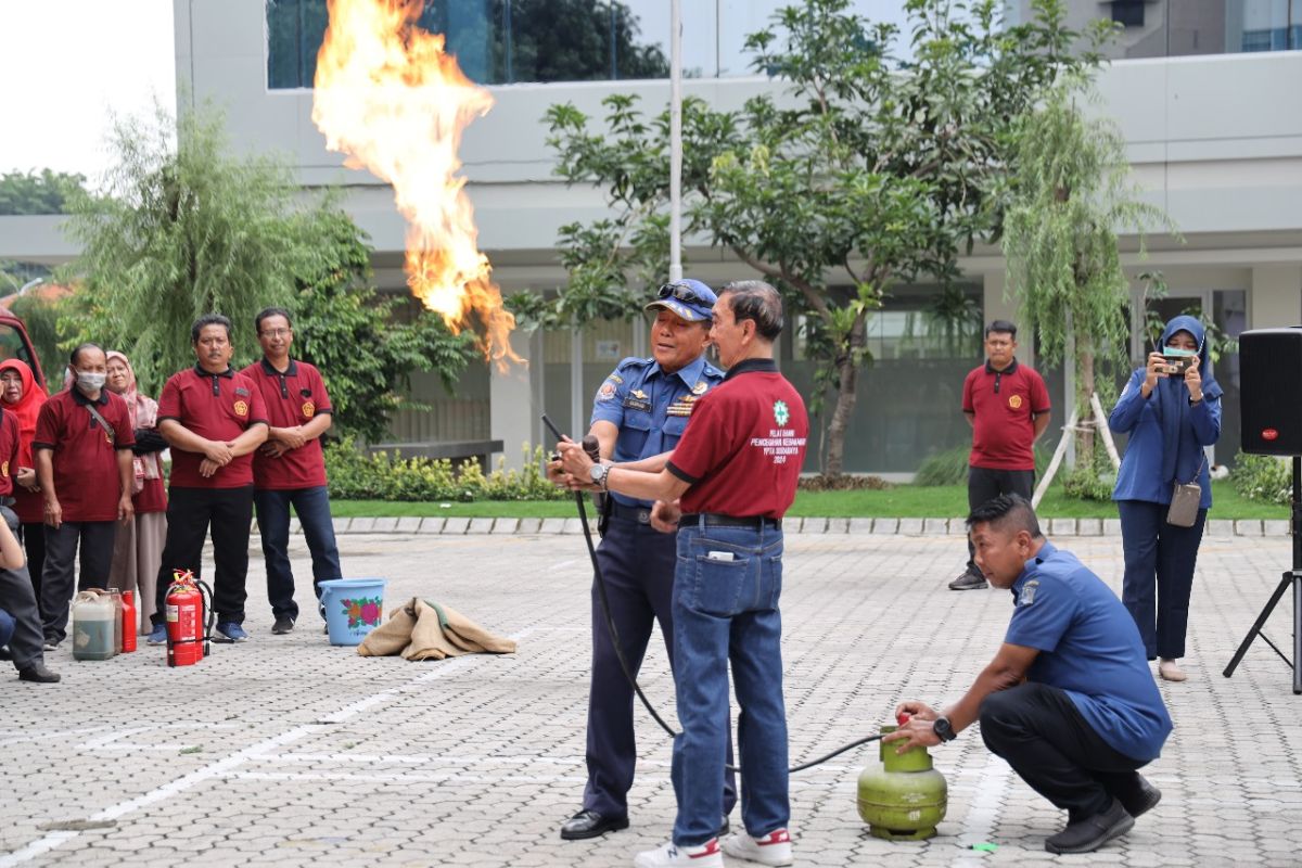 YPTA Surabaya gelar pelatihan cegah kebakaran