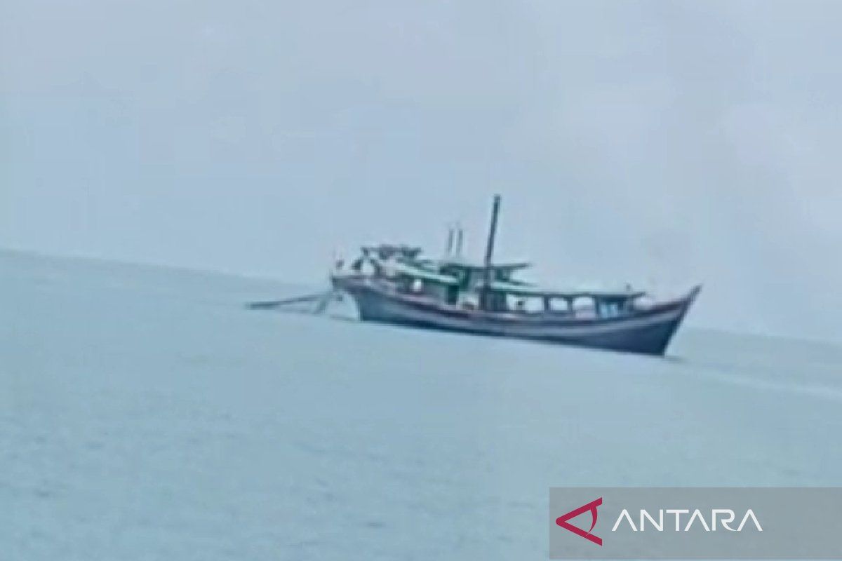 Nelayan di Sibolga-Tapteng keluhkan pukat trawl bebas beroperasi di Pantai Barat