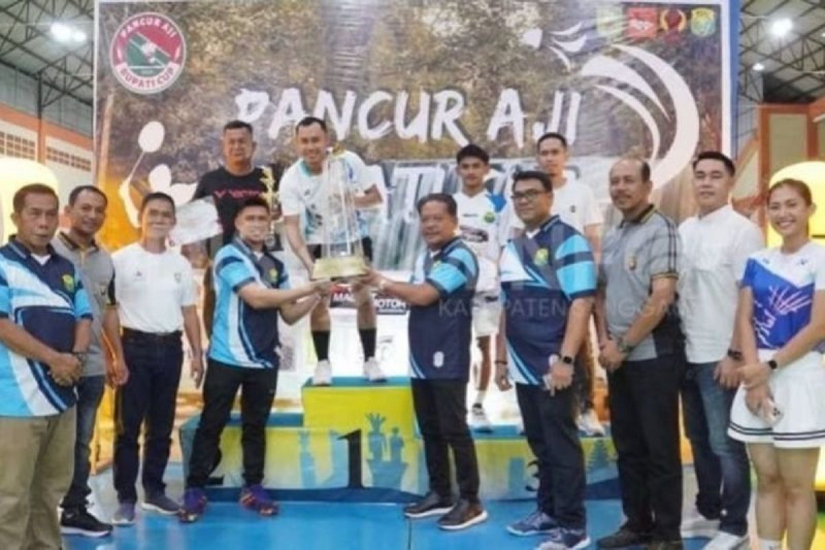 Bupati Sanggau tutup  turnamen Pancur Aji Cup 2023