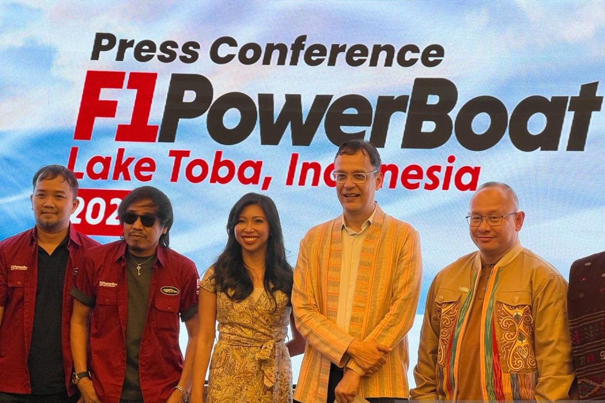 Kemenkomarves sebut Toba dan Bali menarik buat turis 'high spender'