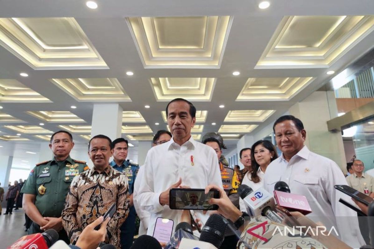 Jokowi sebut pertemuan dengan Surya Paloh untuk jadi 