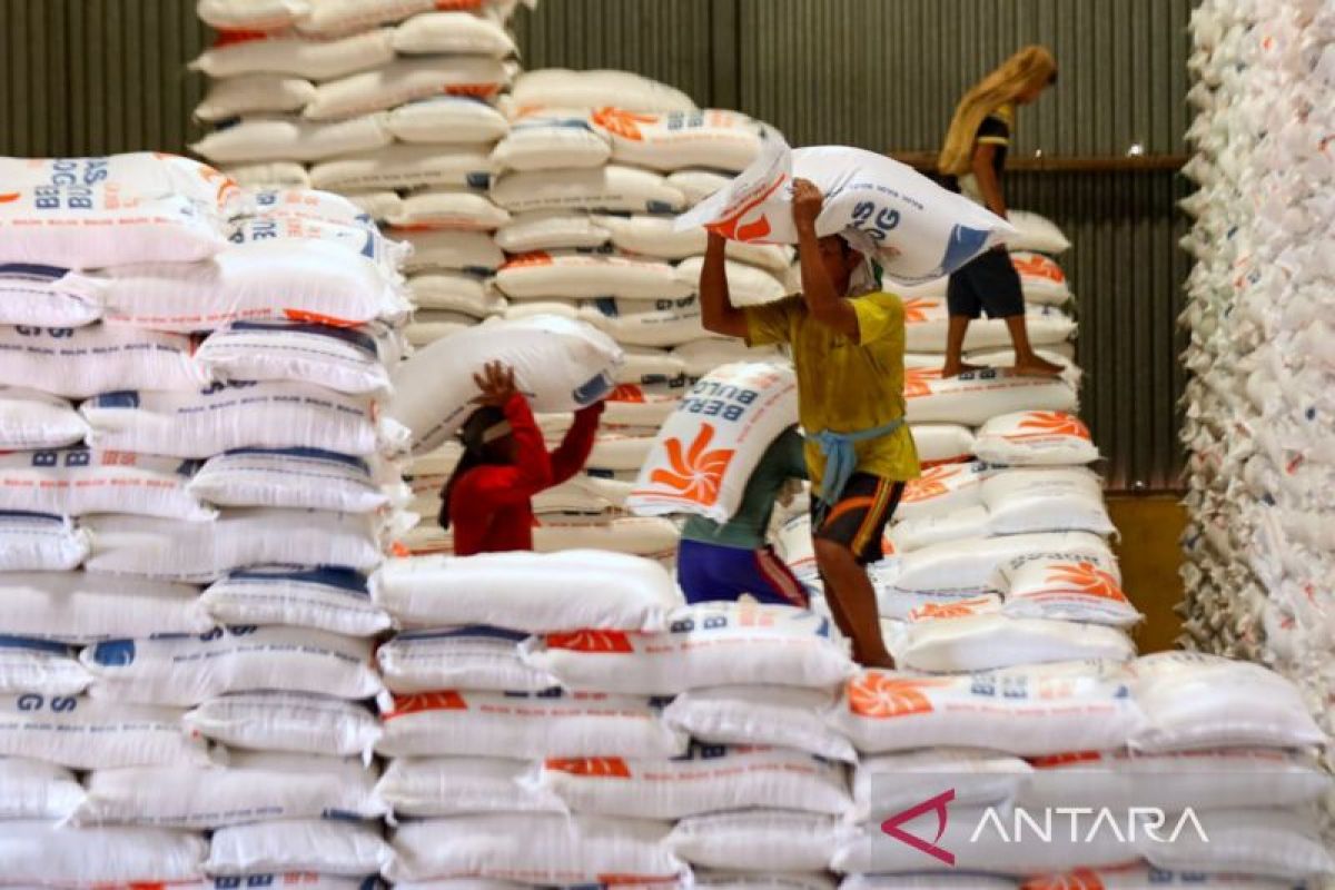 Bulog Cabang Banyuwangi kembali menerima 15.000 ton beras impor