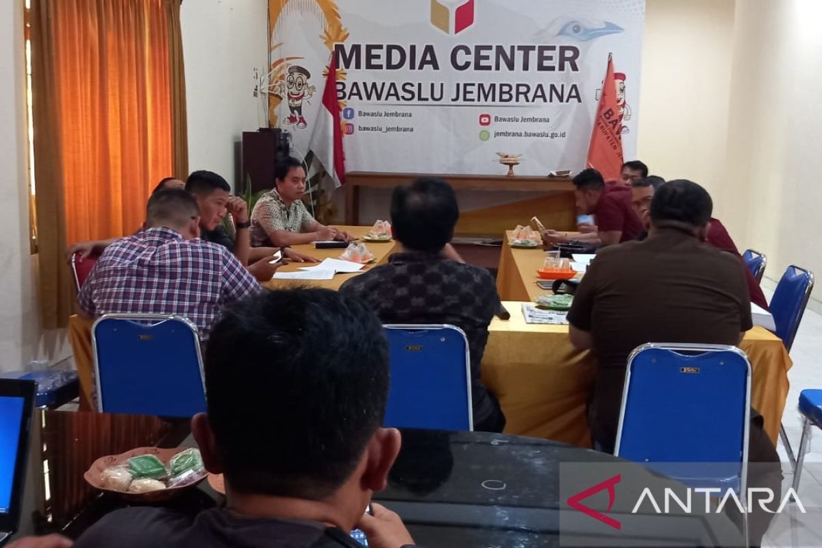 Bawaslu Kabupaten Jembrana minta pelapor politik uang lengkapi bukti