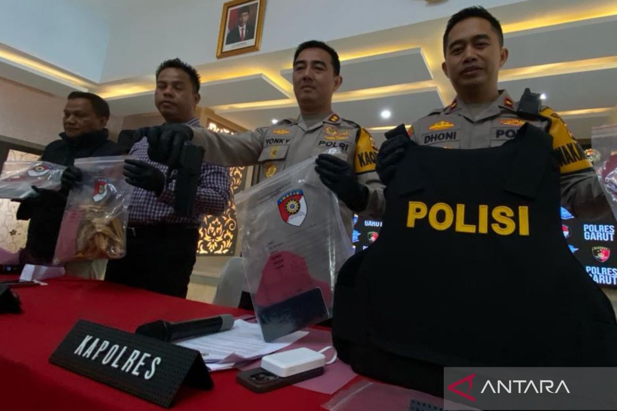 Dua oknum Polri ditangkap terkait pencurian