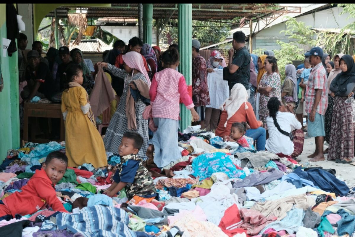 Ringankan korban banjir, Kantor Pajak Demak berikan donasi