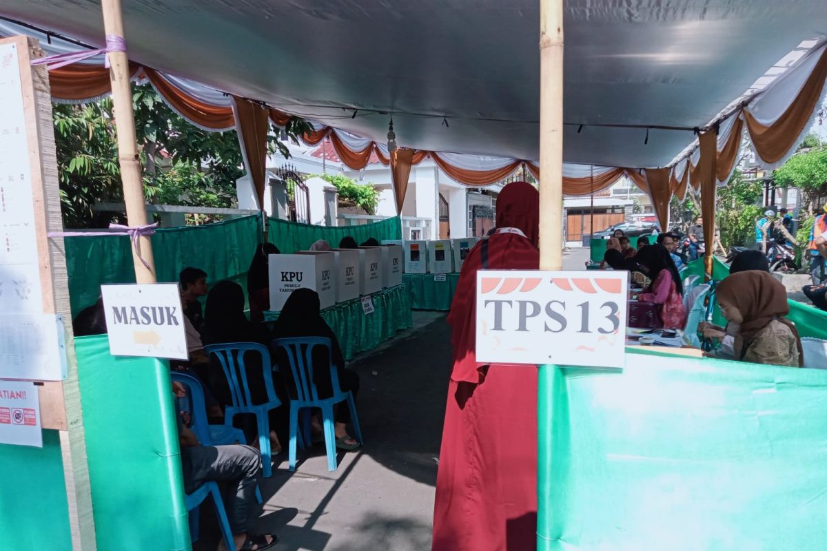 Pemkot Mataram menyiagakan posko kesehatan selama rekapitulasi suara
