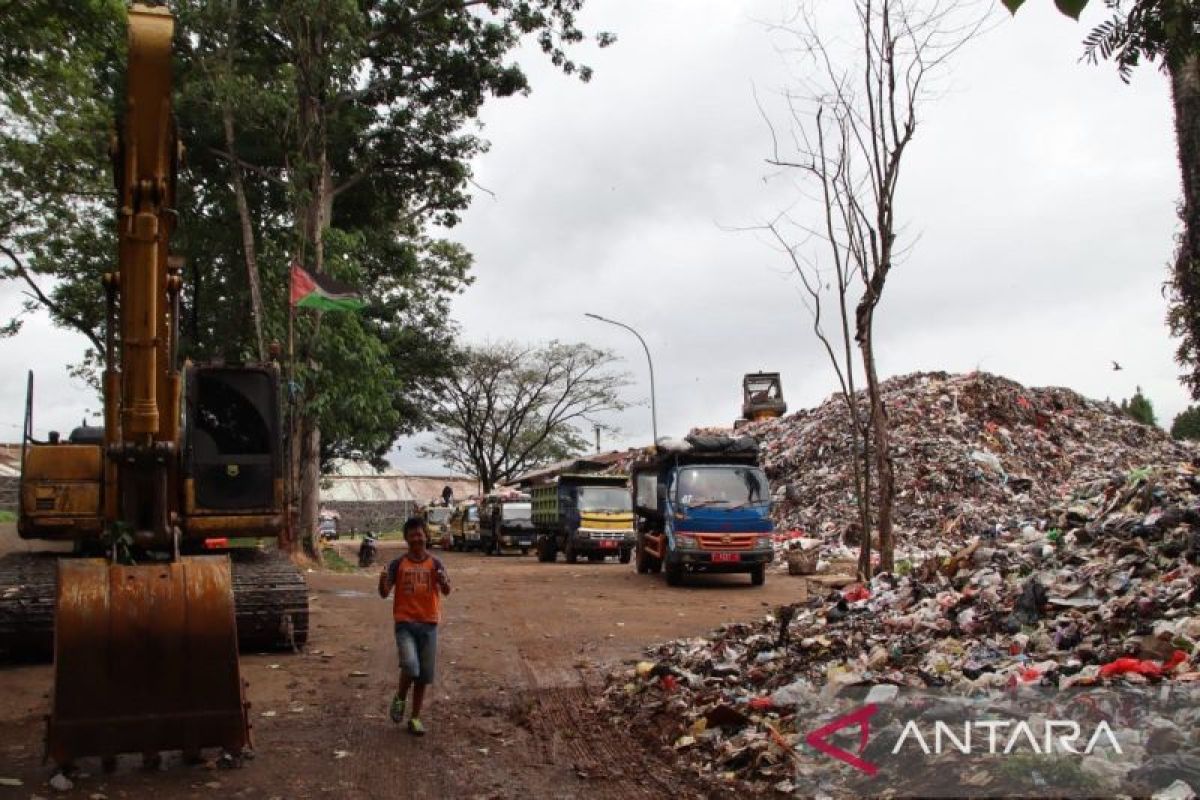 Ketiga kalinya, Pemkab Cianjur perpanjang status darurat sampah