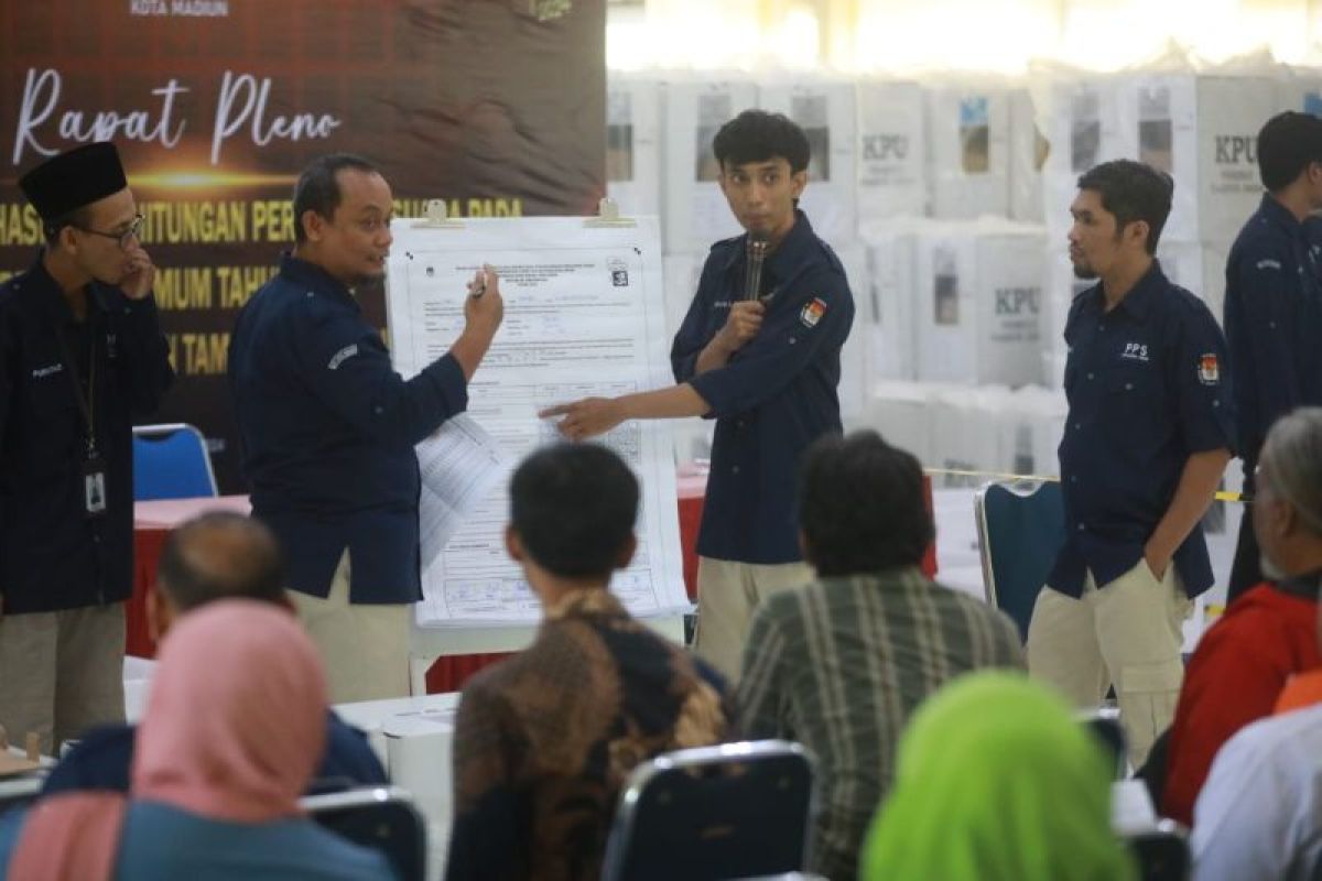 KPU Kota Madiun gelar penghitungan suara pemilu tingkat kecamatan