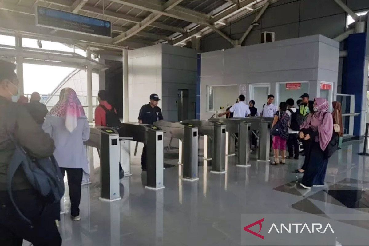 Legislator minta KAI tambah eskalator penumpang di Stasiun Cakung