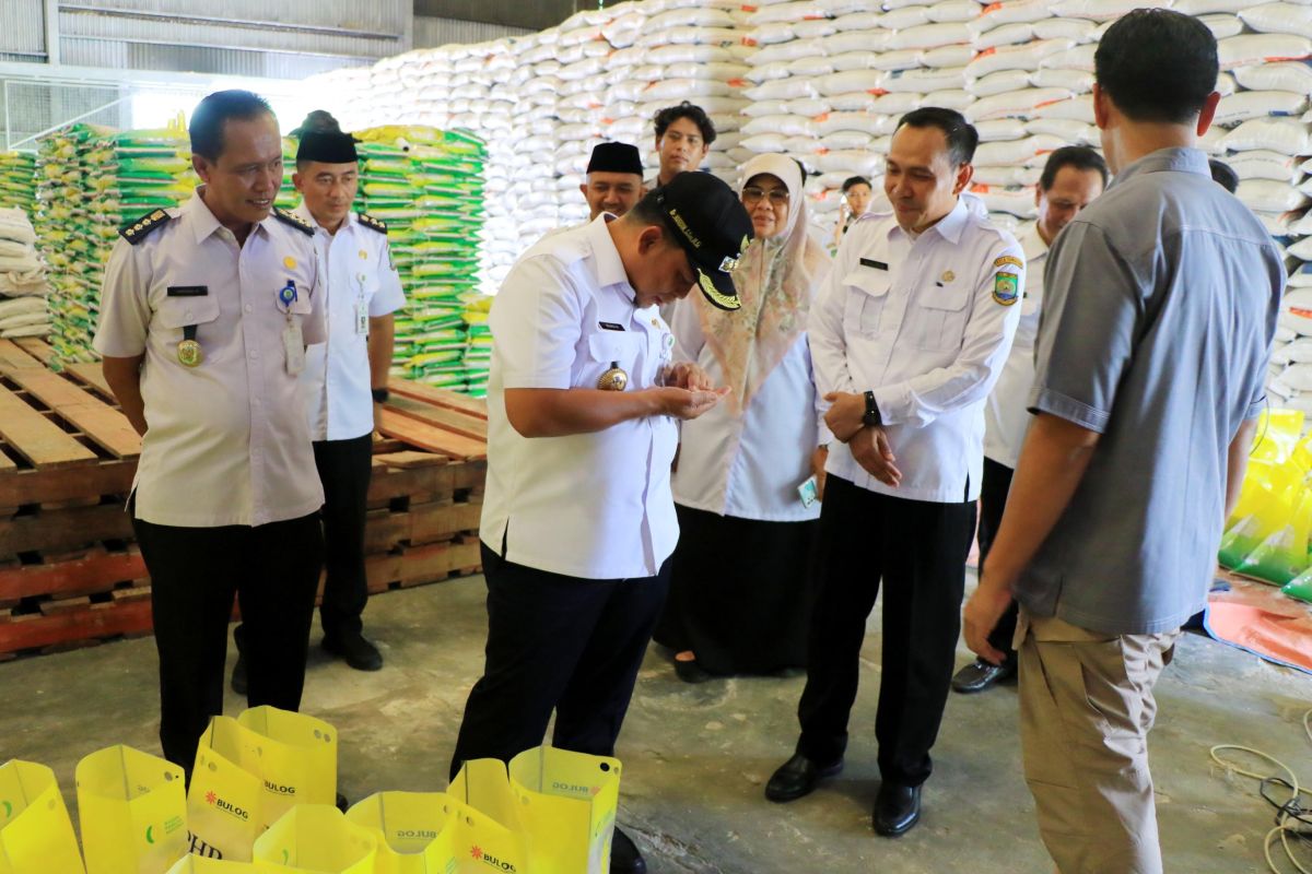Pemkot Tangerang-Bulog sediakan 208 ton beras untuk Gelar Pangan Murah