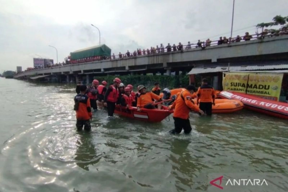 BNPB apresiasi kesiapsiagaan relawan bantu korban banjir Demak-Kudus