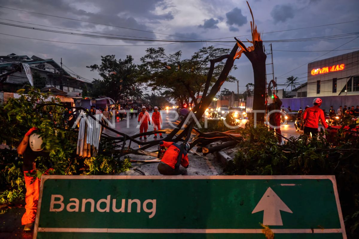 BMKG: Sebagian besar wilayah Indonesia kembali berpotensi hujan lebat