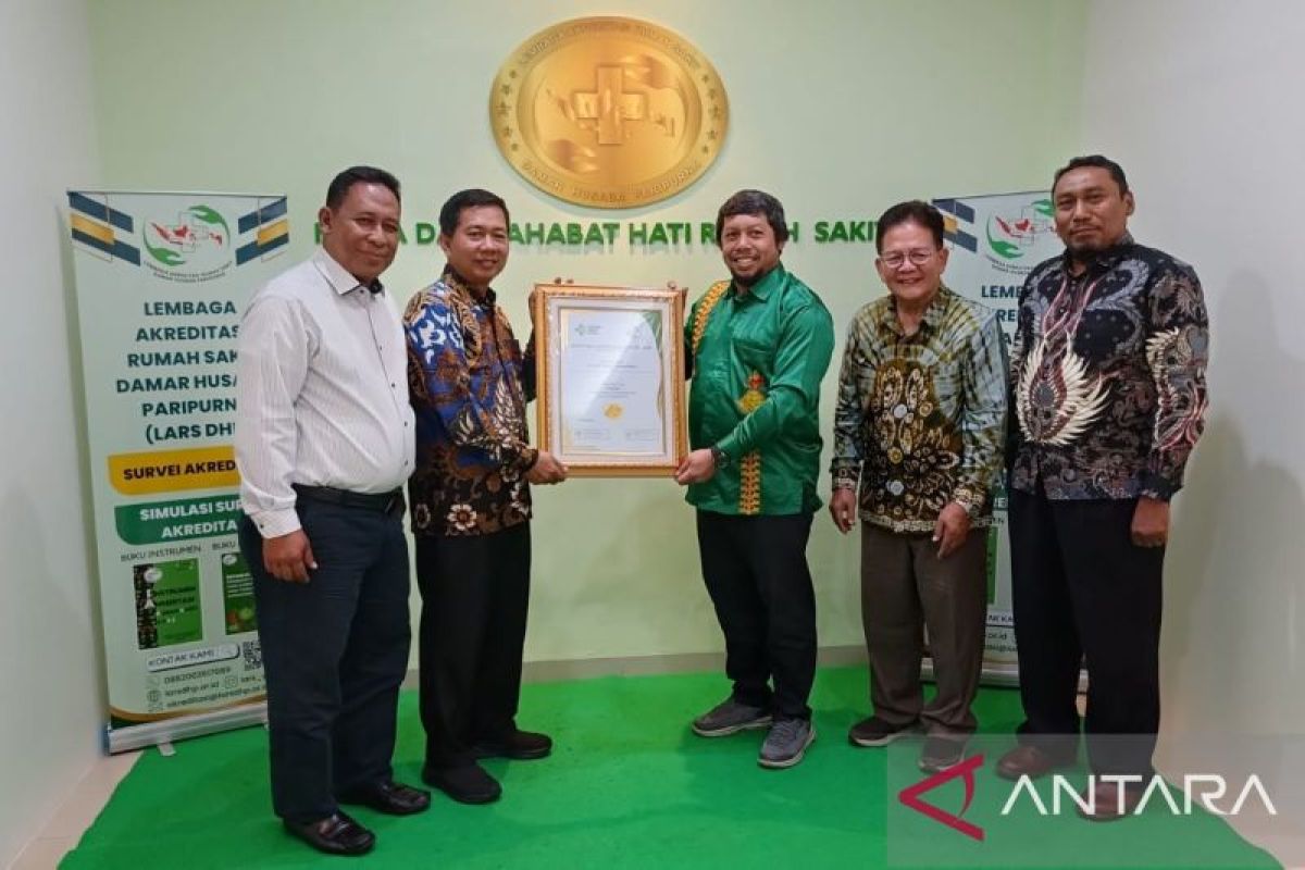 Sekda Abdya terima sertifikat akreditasi paripurna RSUD Tengku Peukan