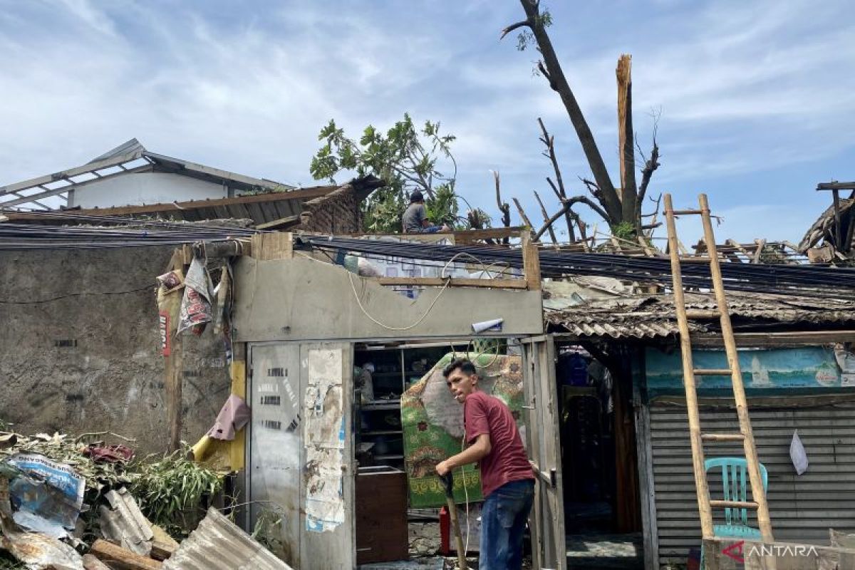 BMKG : Fenomena angin kencang di Bandung-Sumedang bukan tornado