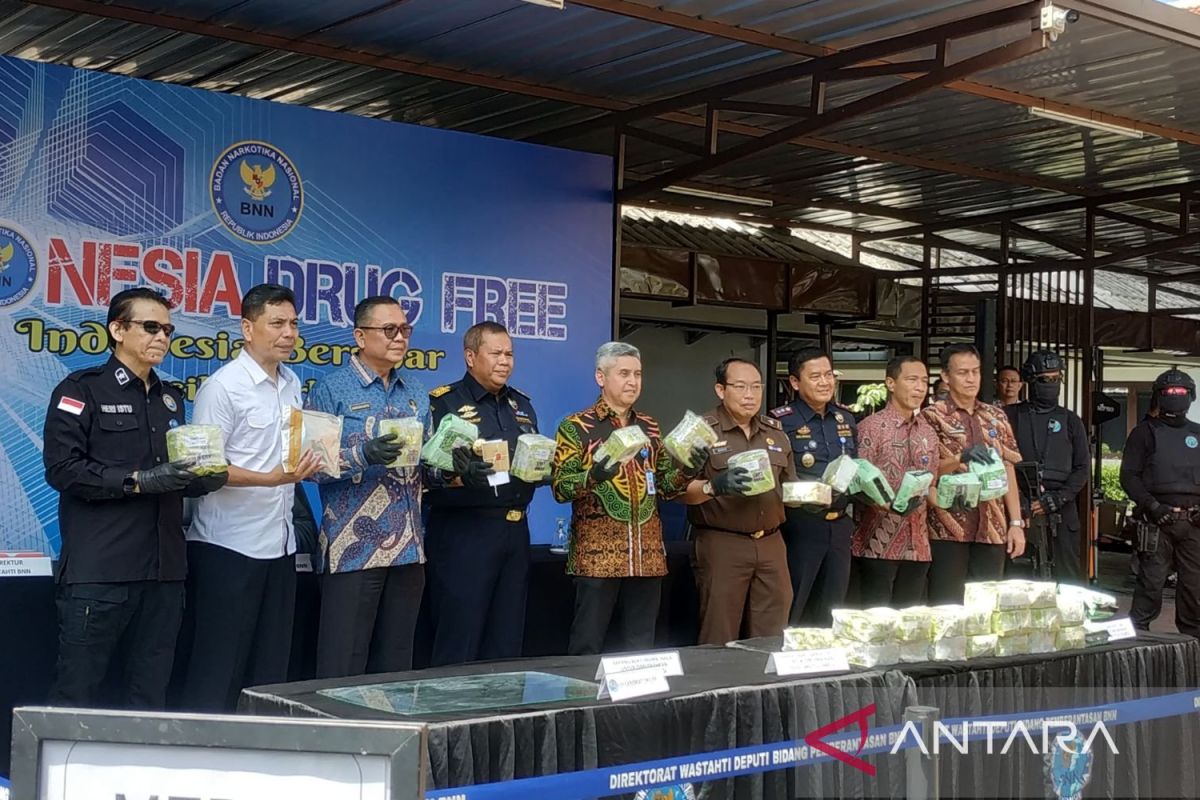 BNN musnahkan 42 kg barang bukti narkotika berupa sabu hingga ganja