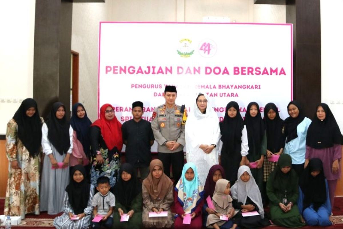 Yayasan Kemala Bhayangkari Kaltara gelar doa bersama anak yatim