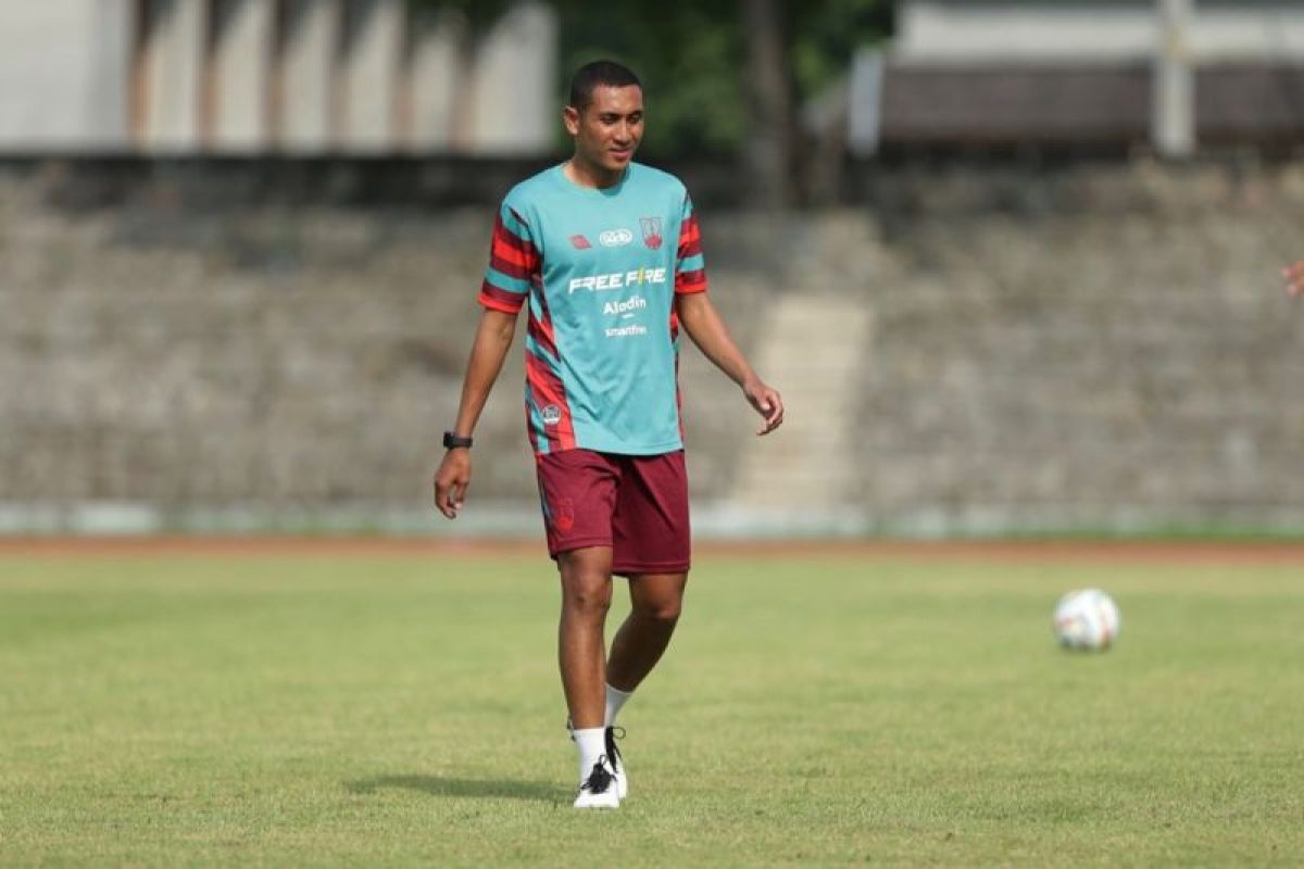 Mokhamad Syaifuddin bergabung dengan Persis sebagai asisten pelatih