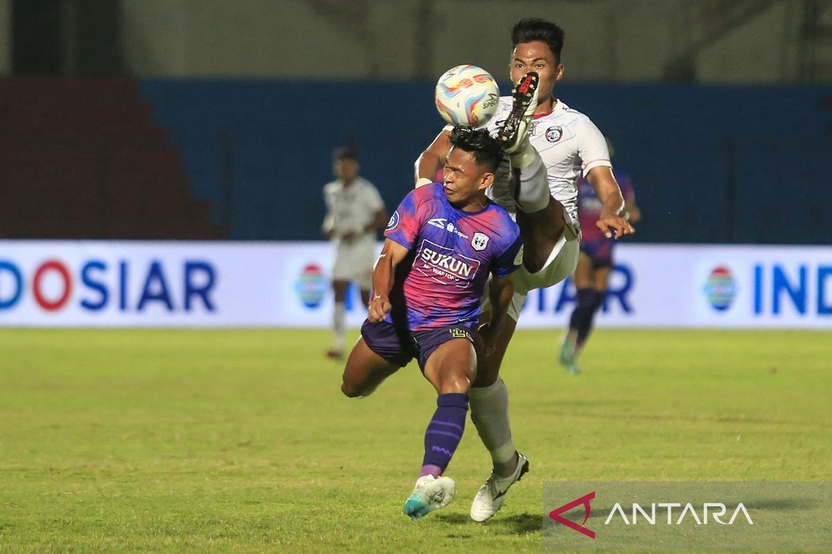 Laga pertama Widodo bersama Arma FC ditandai dengan kemenangan 3-2 atas Rans