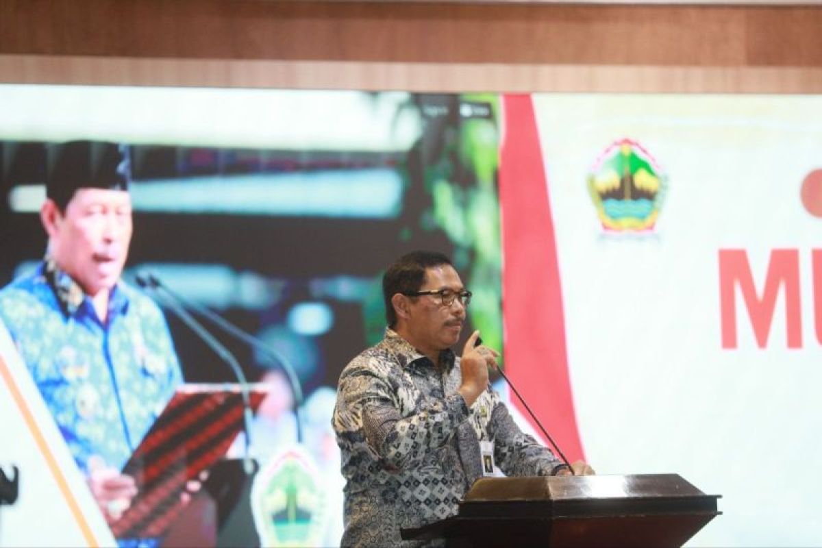 Pemerintah Provinsi Jawa Tengah meningkatkan pergerakan pasar murah untuk menekan harga beras