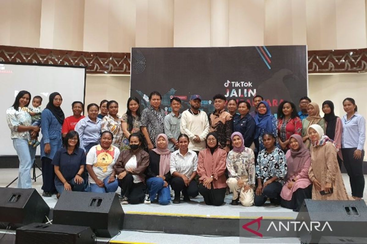 Billy Mambrasa harap UMKM muda Papua produktif manfaatkan medsos