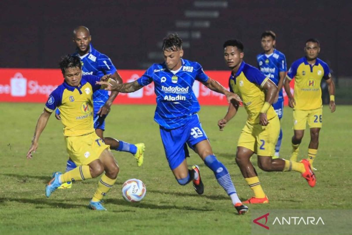 Persib Bandung Ditahan Imbang Barito Putera - ANTARA News