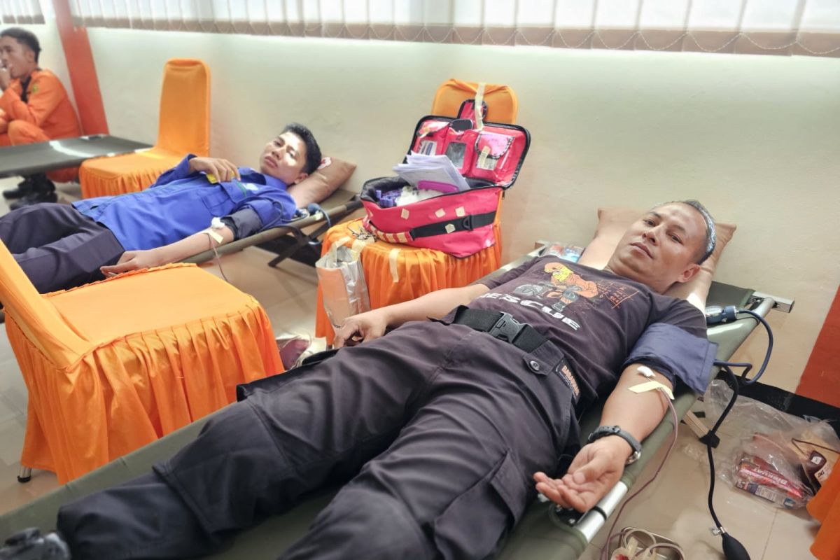 Basarnas Ternate donor 26 kantong darah