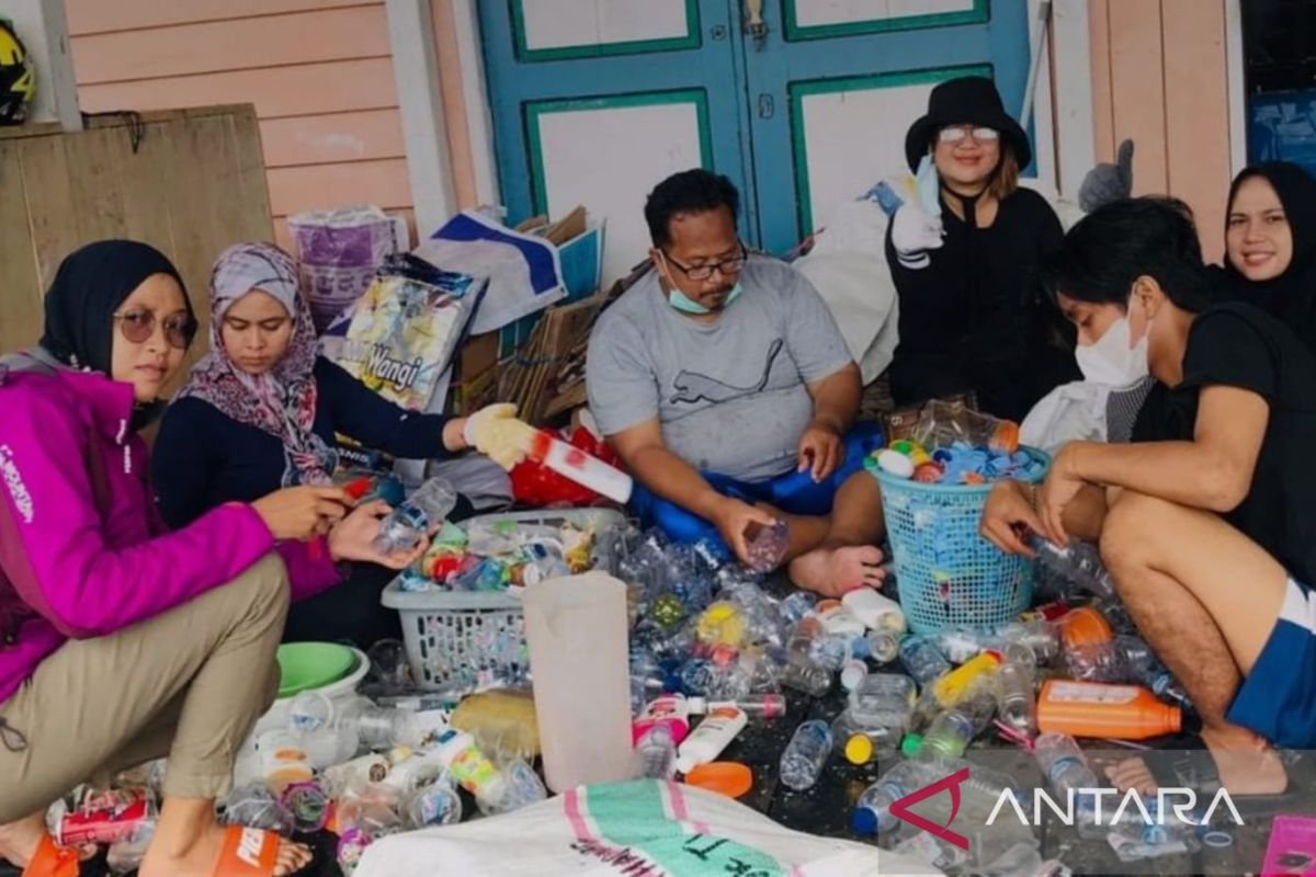 Kaltim miliki 287 bank sampah kelola limbah plastik menjadi bernilai