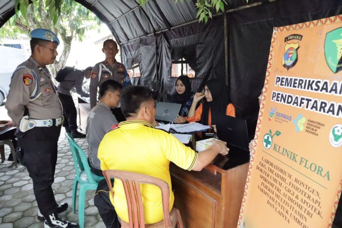 Biddokes Polda Lampung periksa kesehatan personel Polres Pesisir Barat